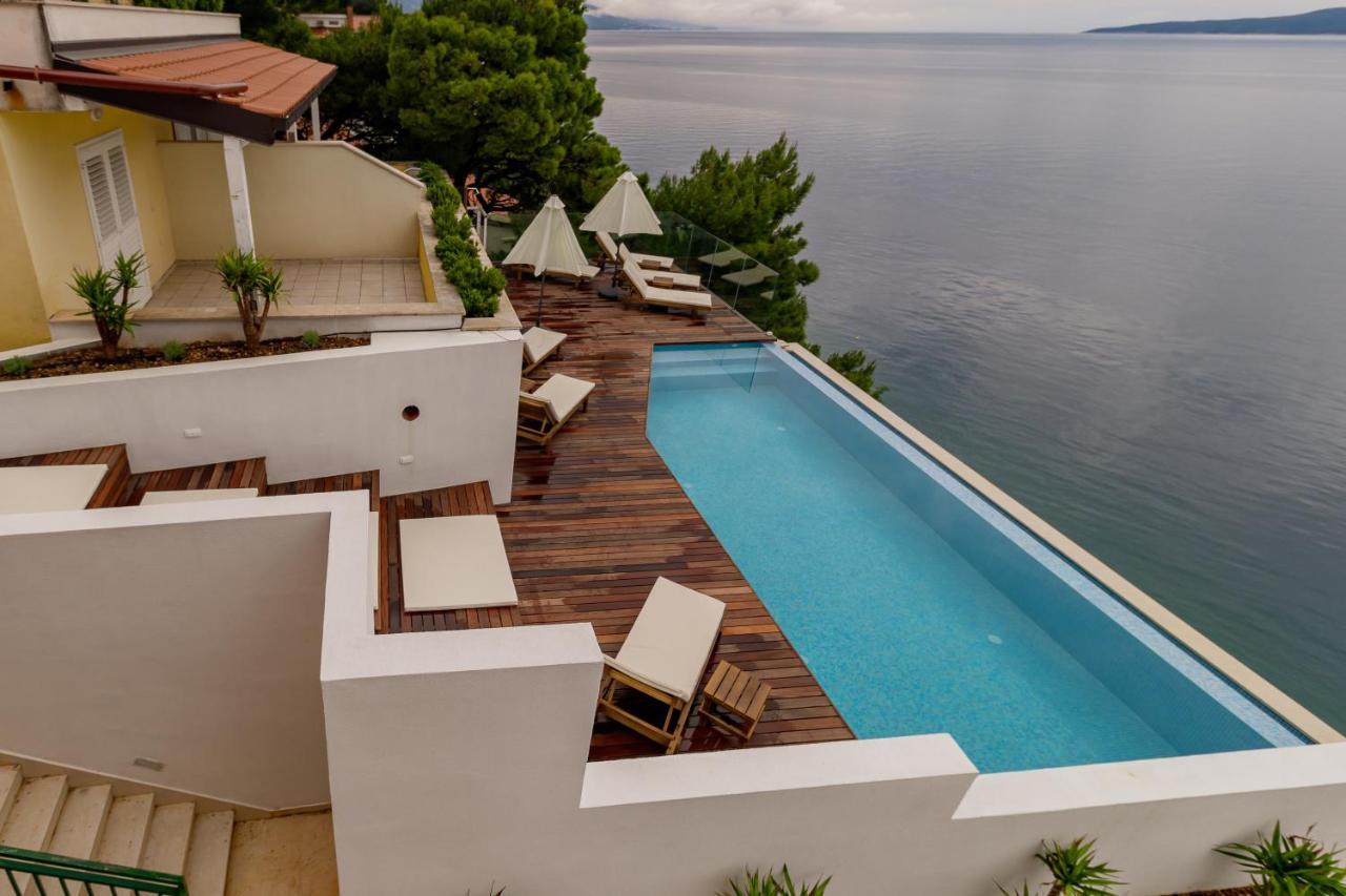 Luxury Apartments Villa Ruzmarina With New Heated Infinity Pool And Lounge Area Marusici  Exterior foto