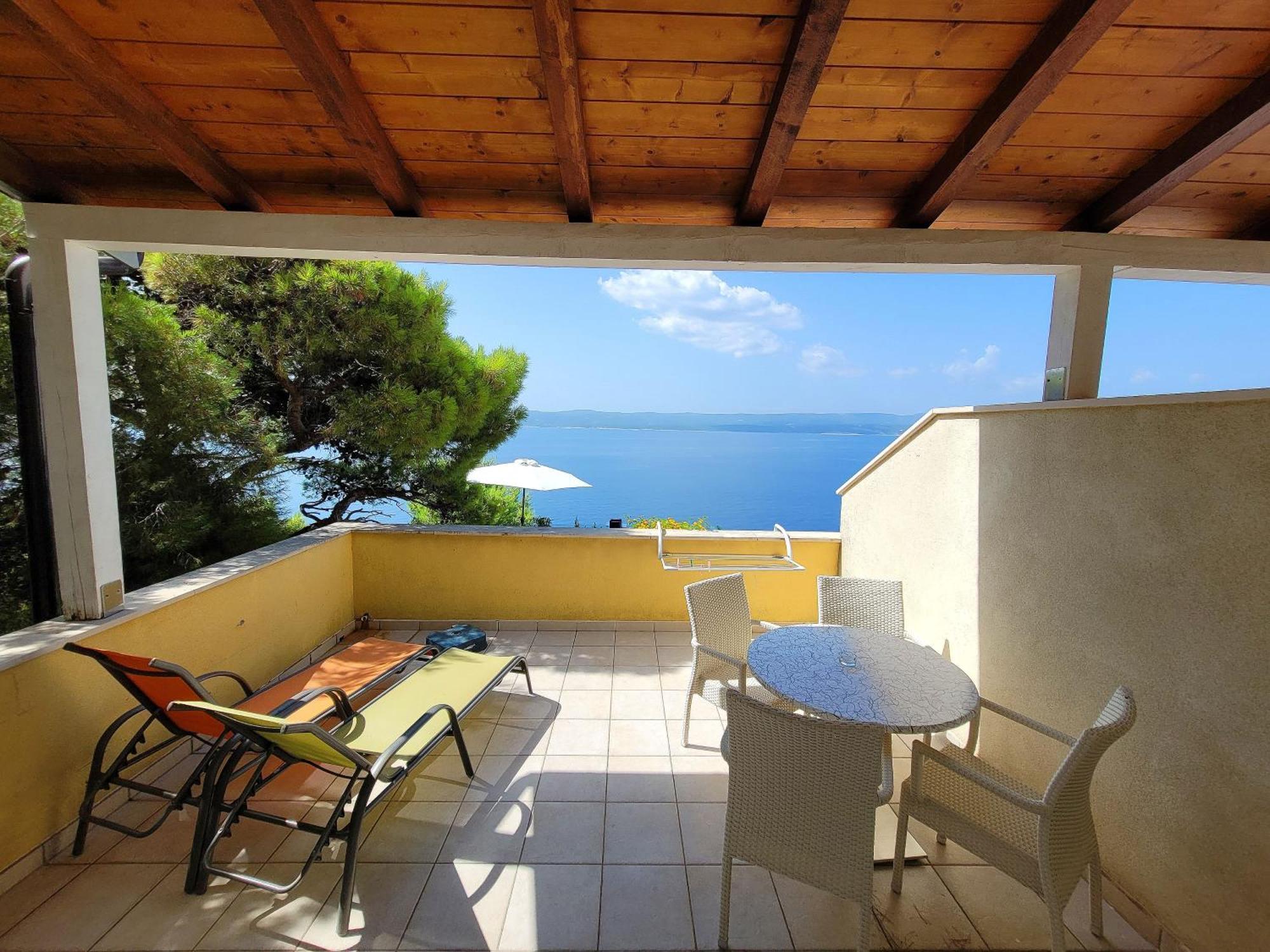 Luxury Apartments Villa Ruzmarina With New Heated Infinity Pool And Lounge Area Marusici  Exterior foto